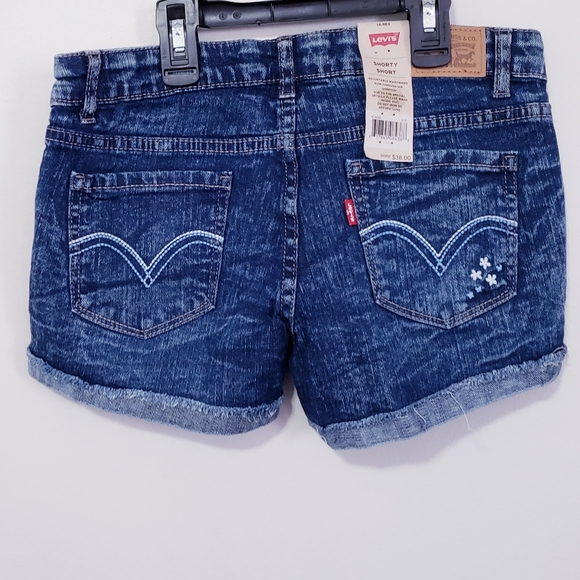 🆕️ LEVI'S Girls Shorty Shorts Size 16 - Picture 2 of 3